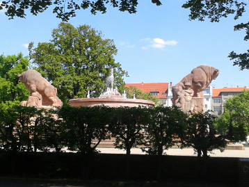 Der Stierbrunnen oder auch der Brunnen der Fruchtbarkeit